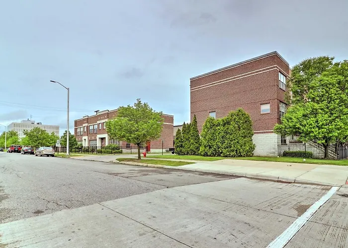 Urban Escape W/ Patio - 2 Mi To Downtown Detroit!