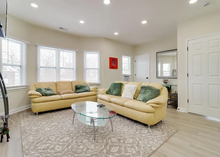 Modern Updates & Great Location! Detroit Duplex